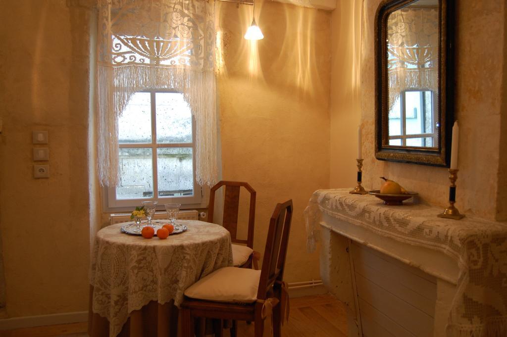 Bed and Breakfast Jardins Secrets Ангулем Номер фото