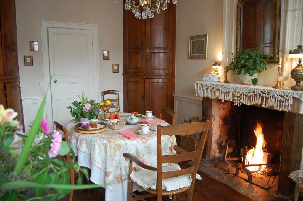 Bed and Breakfast Jardins Secrets Ангулем Екстер'єр фото