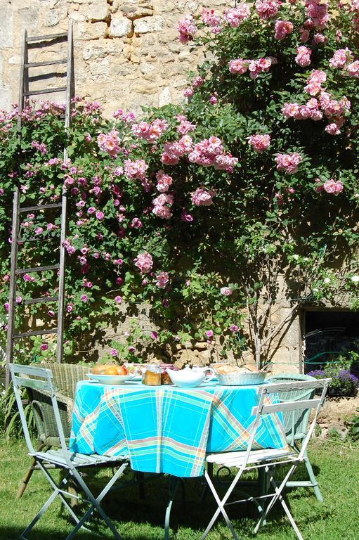 Bed and Breakfast Jardins Secrets Ангулем Екстер'єр фото